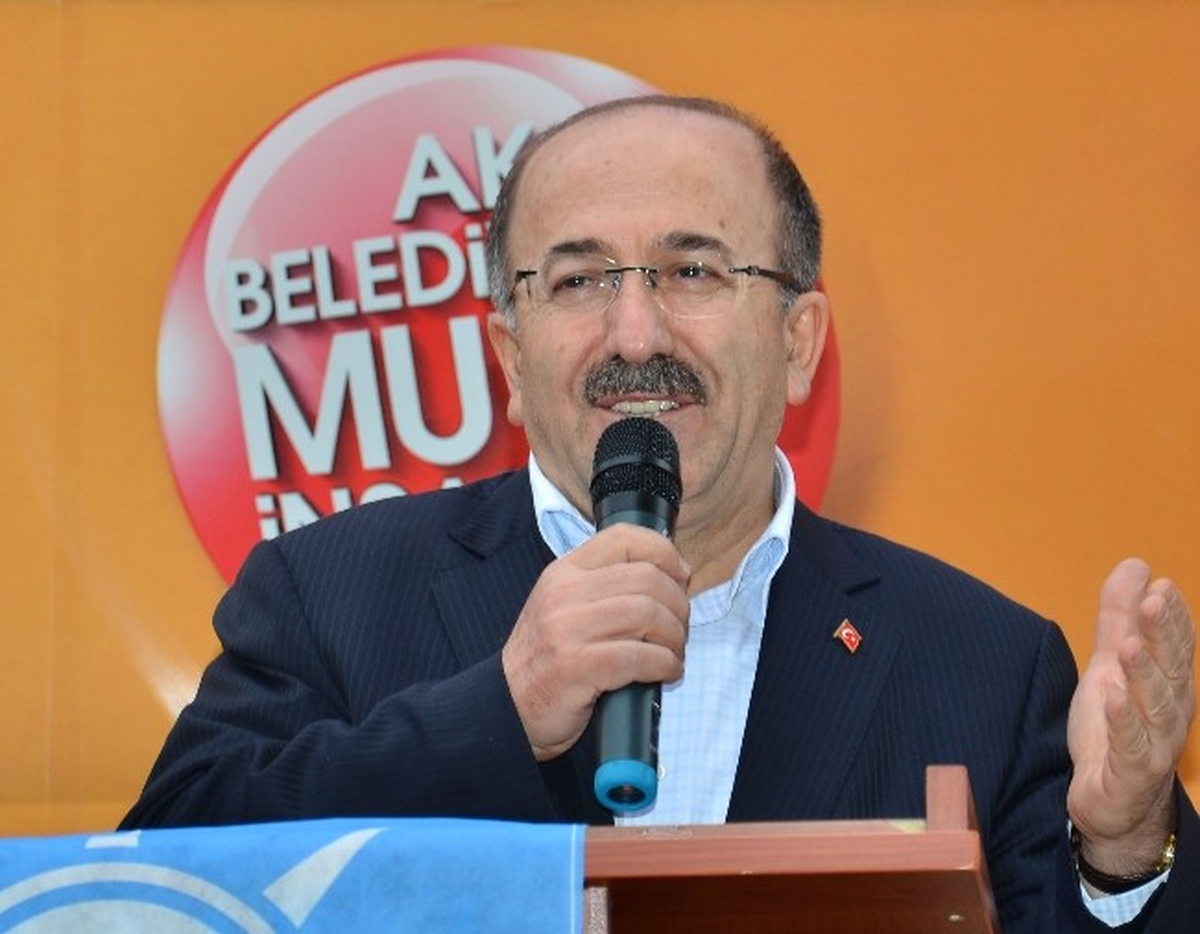 Gümrükçüoğlu\'na Söğütlü\'de Yoğun İlgi