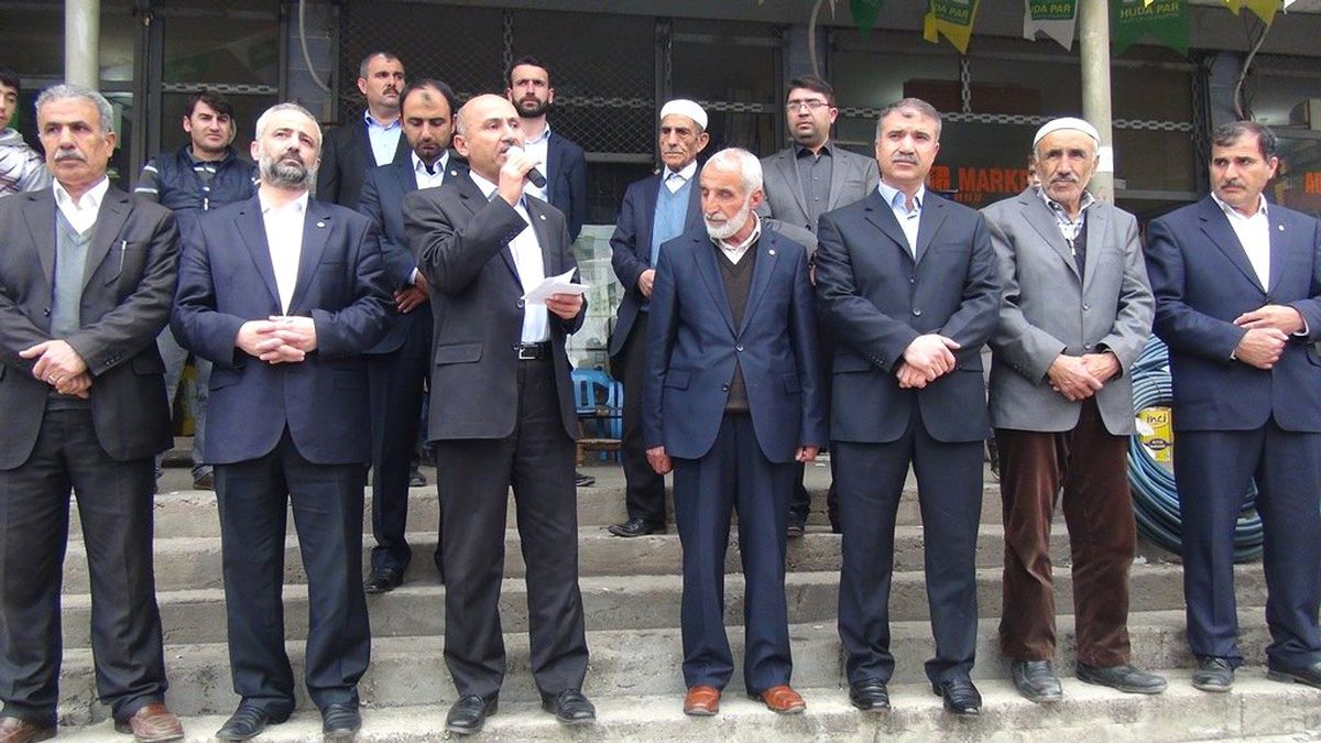 Hüda Par Kozluk\'ta Seçim Bürosunu Açtı