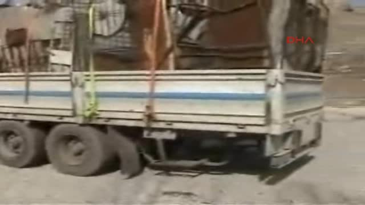 Hurda Yüklü Tır\'da Kaçak Sigara Ele Geçirildi
