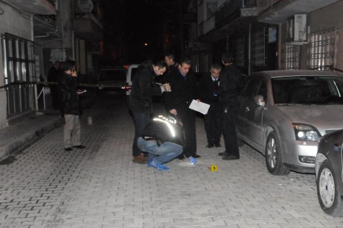 İzmir\'deki Cinayet Zanlısı Tutuklandı