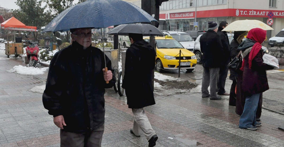 İzmir Valiliği: Yağışlar Artacak, Tedbirli Olun