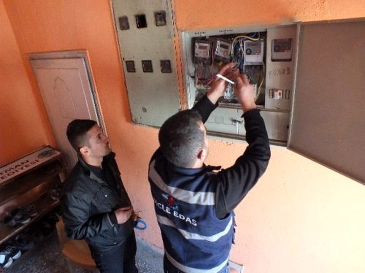 Batman\'da Kaçak Elektrik Kullanımına Hapis Cezası