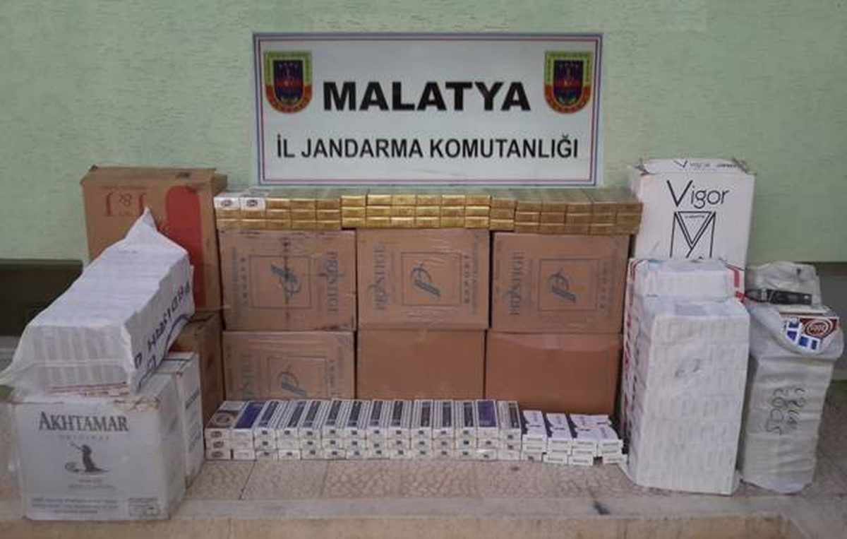 Kamyonette Kaçak Sigara Ele Geçirildi