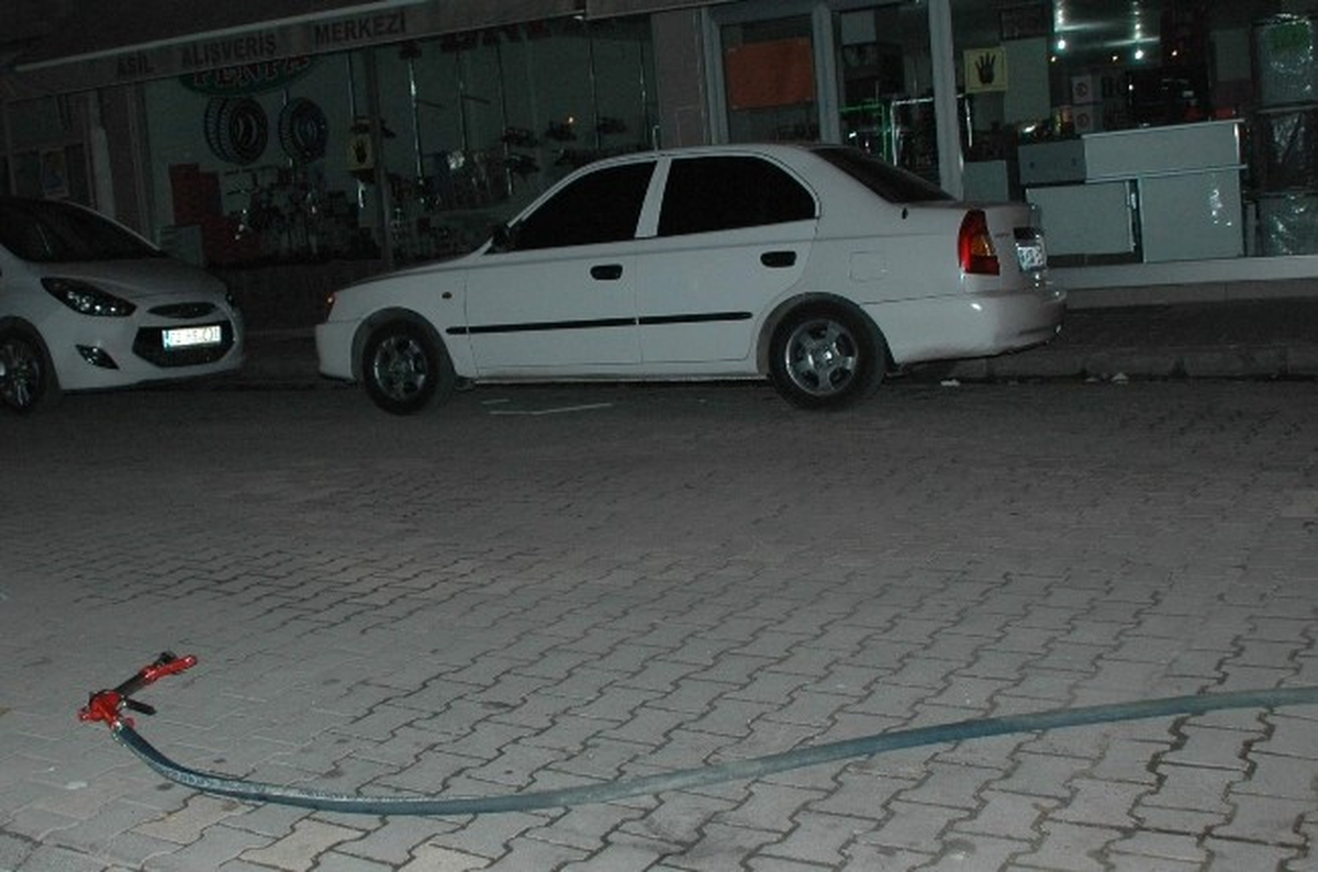 Lpg\'li Araçtaki Gaz Kaçağı Korkulu Anlar Yaşattı