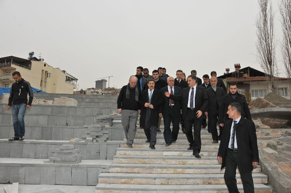 Malatya Belediye Başkanı Ahmet Çakır, Kernek\'te İnceleme Yaptı