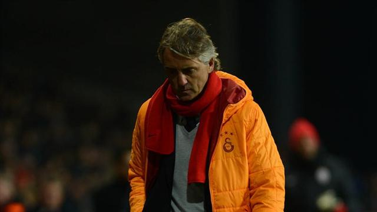 Mancini\'ye Rize Maçı Sonrası Tercüman Sansürü