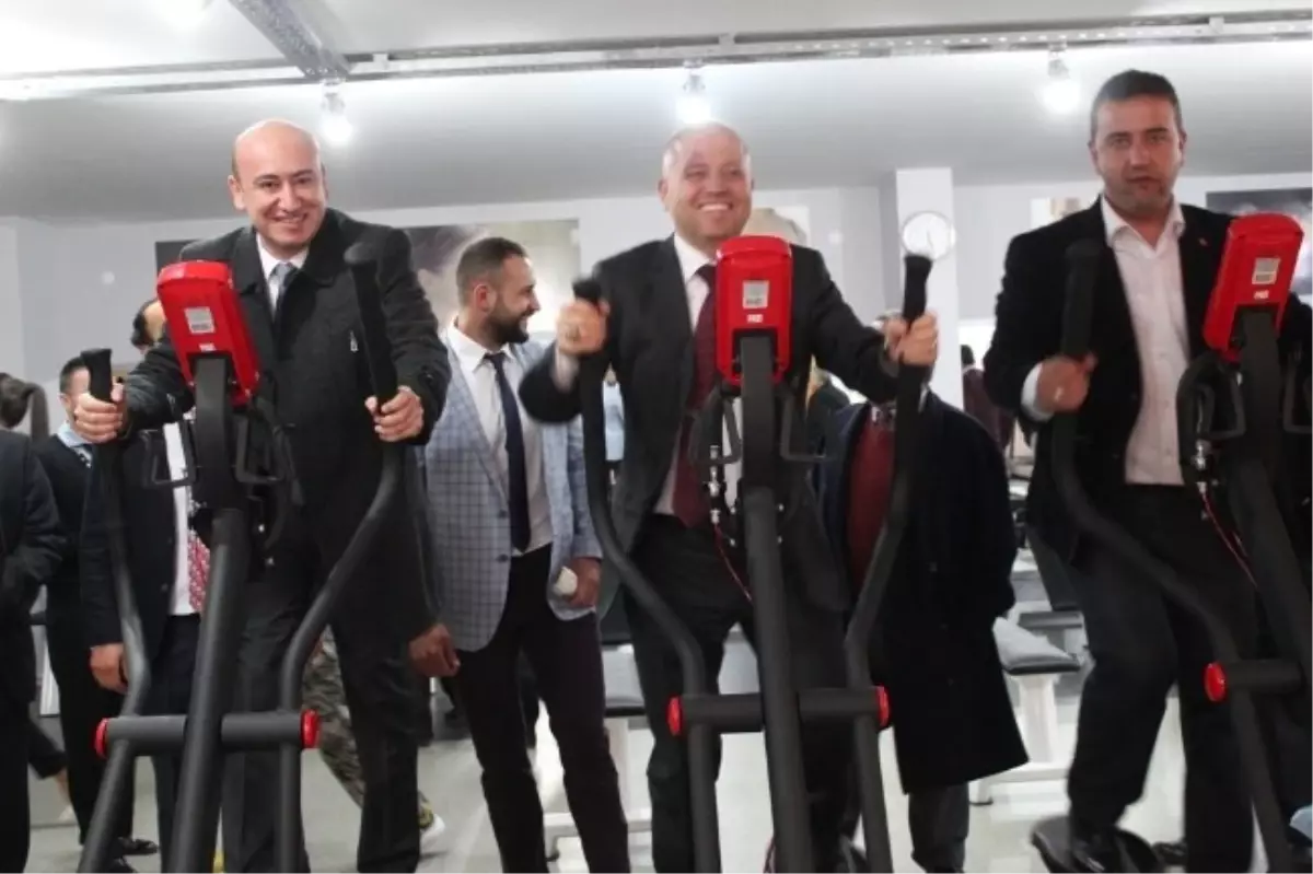 Pekgüzel: 'Sağlıklı Yaşam, Düzenli Spor Demek'