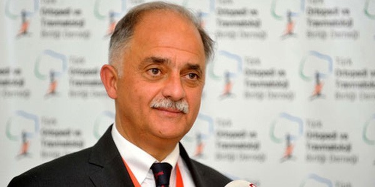 Prof. Dr. Doral: "Edep Bilimin Önünde Yer Almalı"