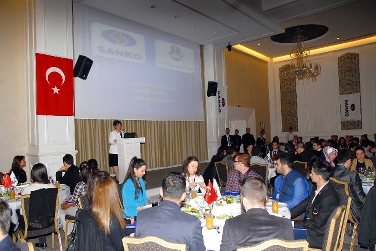 Sani Konukoğlu Vakfı Öğrenci Buluşması Toplantıları