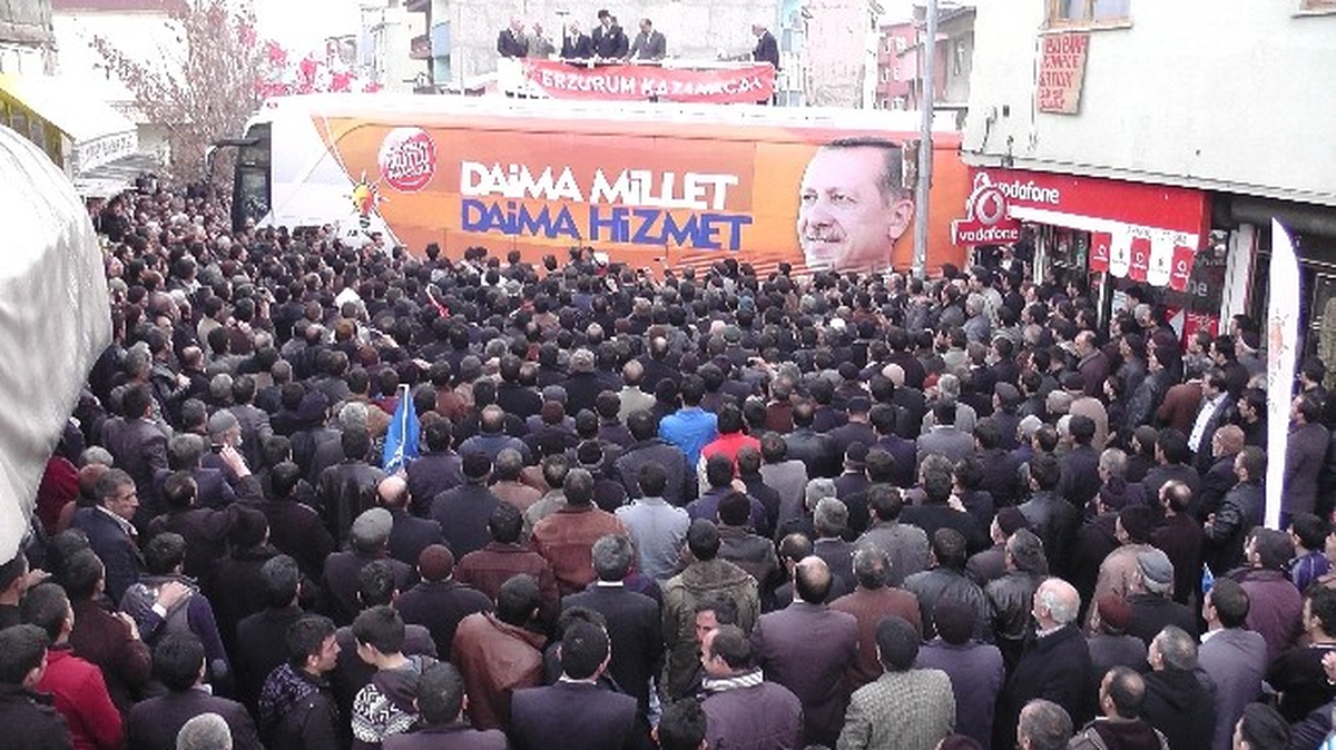 Sekmen\'in Pasinler Ziyareti Mitinge Dönüştü