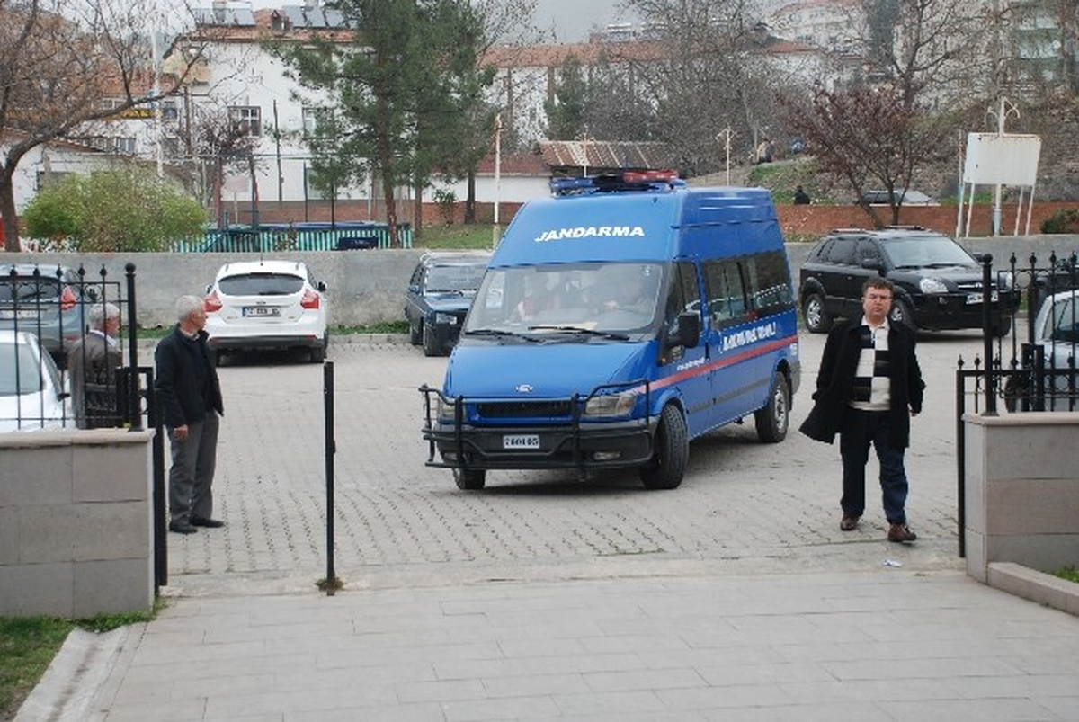 Tokat\'ta Uyuşturucu Operasyonu: 40 Gözaltı
