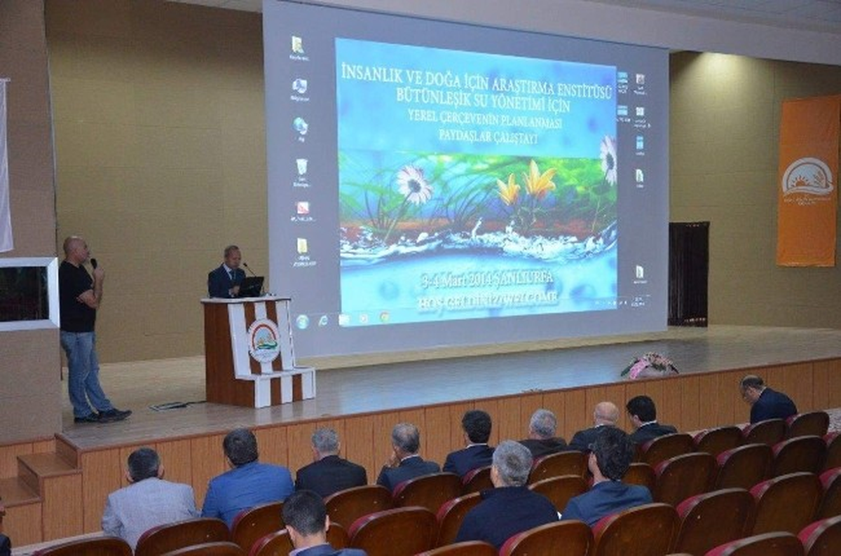 Üniversitede "Sanat Eğitiminde Bilimsel Araştırmalar Öğrenci Sempozyumu"