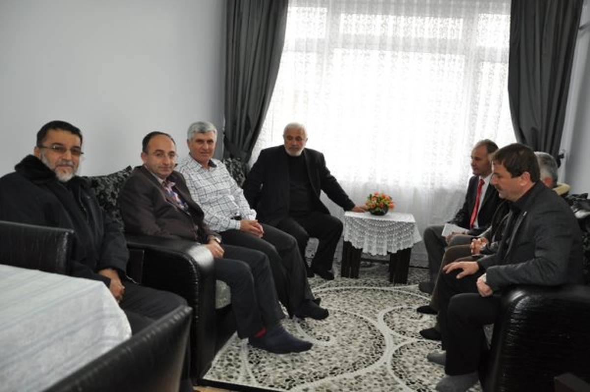 Üzülmez, Umre ve Hasta Ziyaretlerinde