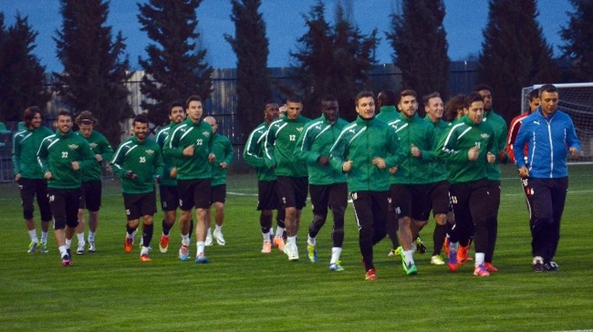 Akhisar Belediyespor, Galatasaray Maçı Hazırlıklarına Başladı