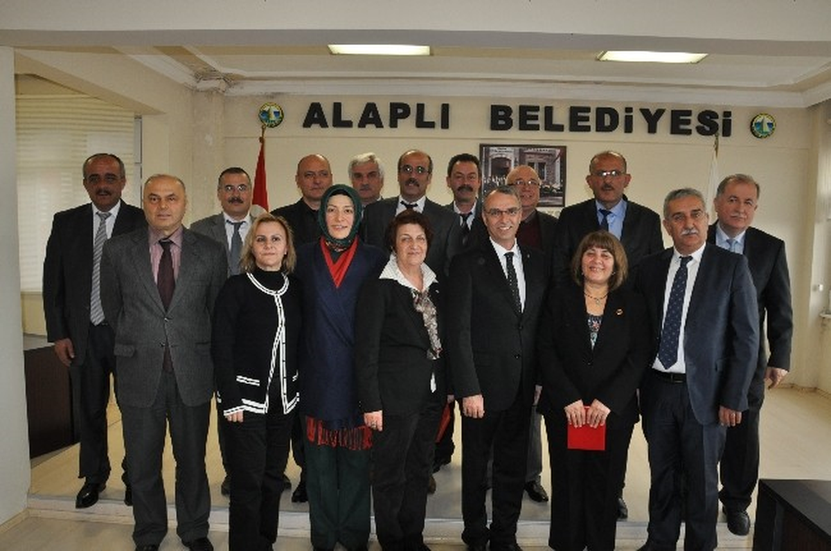 Alaplı Belediyesi\'nde Dönemin Son Meclis Toplantısı Yapıldı