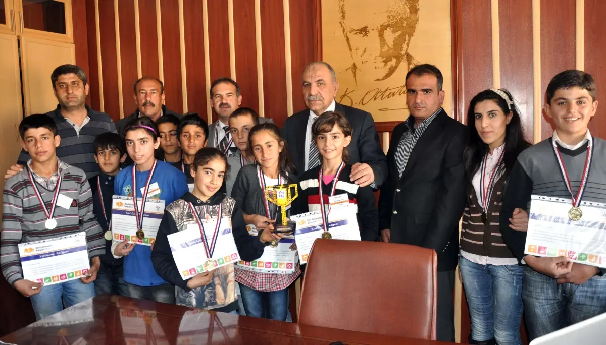 Bilim Kahramanlarında Sivrice Ortaokulu\'na En İyi Proje Ödülü