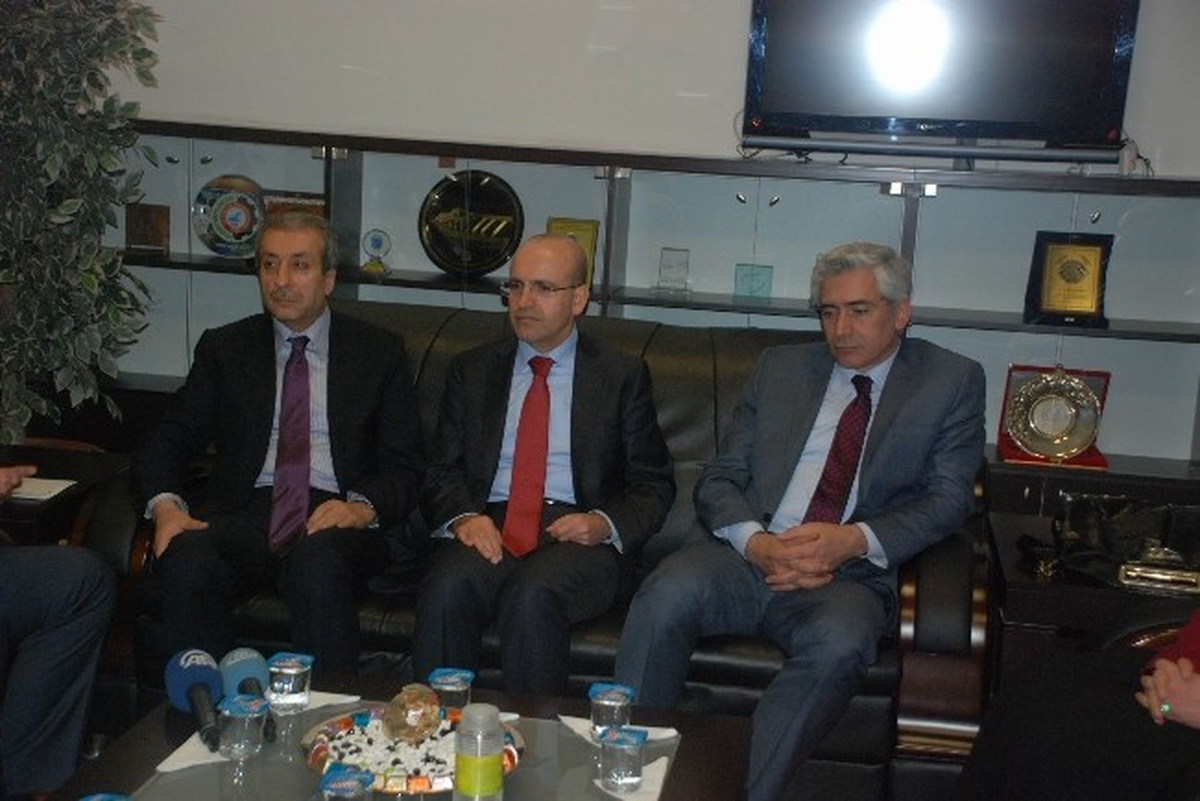 Bakan Eker\'den Buğday Stoklarıyla İlgili Açıklama