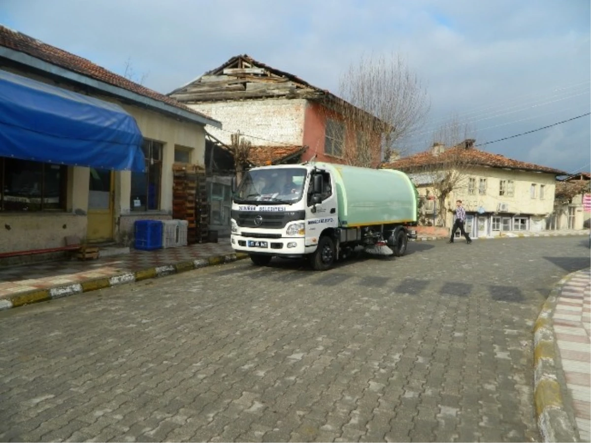 Bakanlıktan Dodurga Belediyesi\'ne Yol Süpürme ve Temizlik Aracı