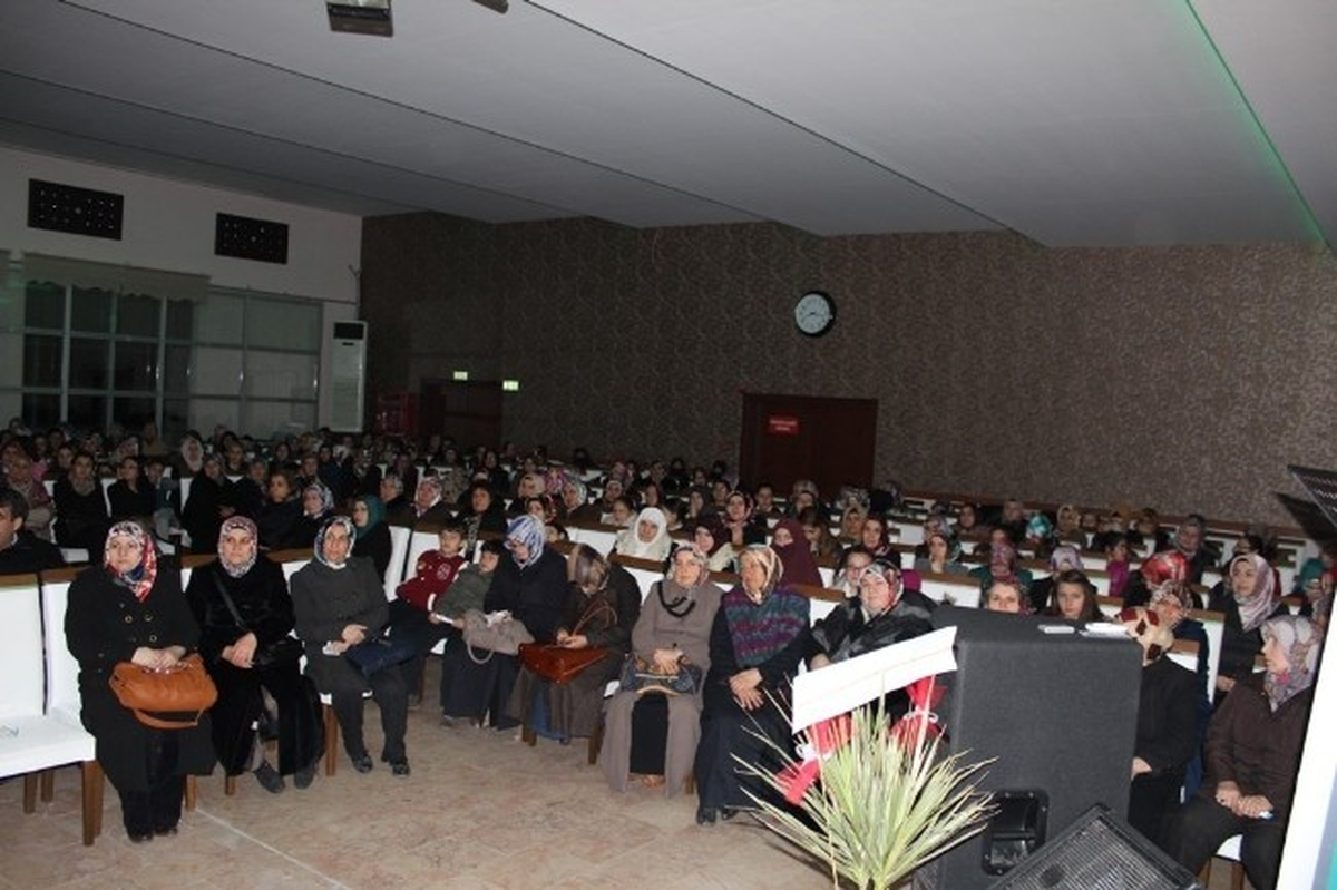 Bozüyük\'te Kutlu Doğum Programı Düzenlendi