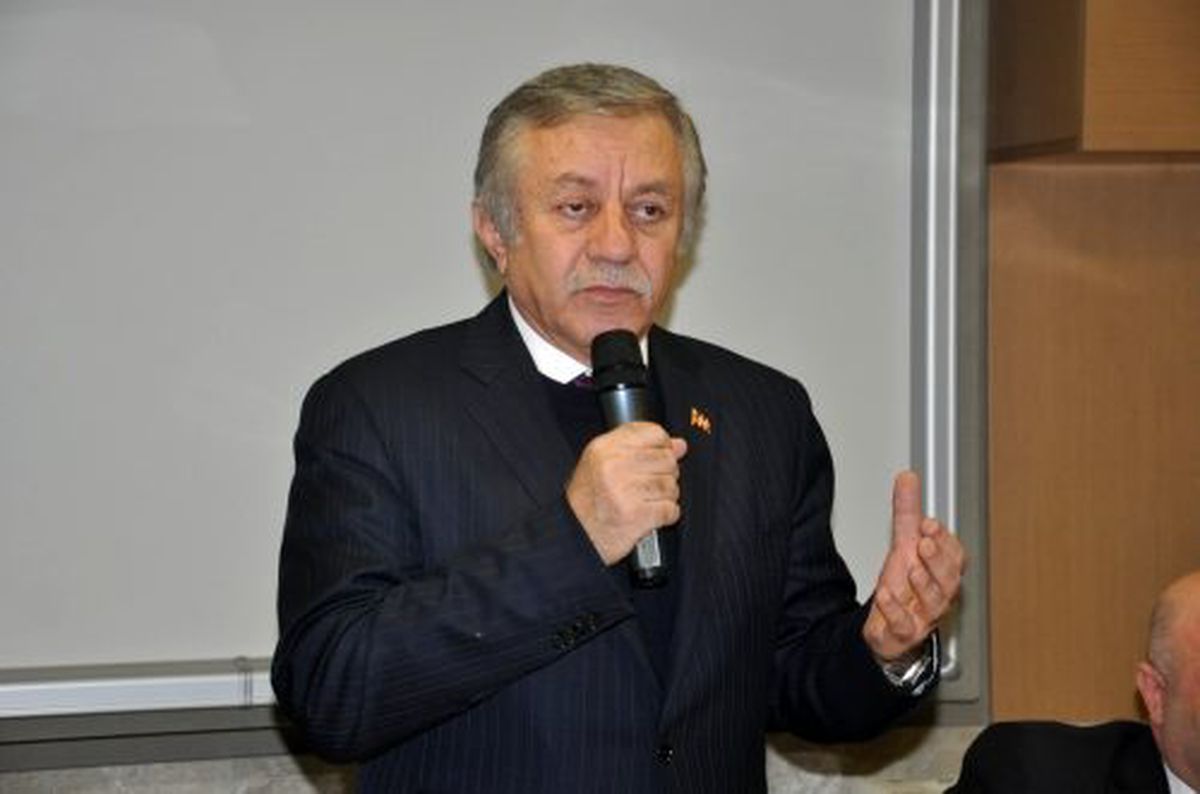 MHP\'li Adan: Erdoğan Yakın Çevresini Kurtarma Gayreti İçerisinde