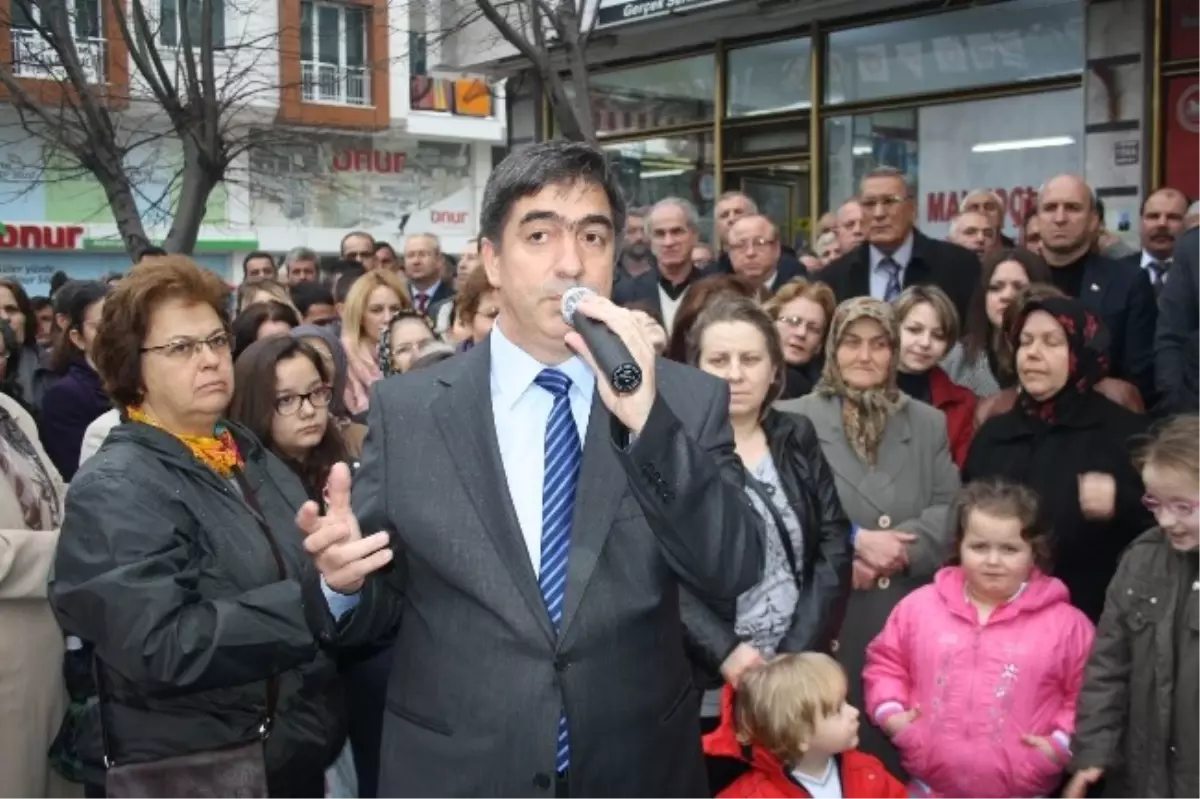 Demokrat Partili Vize Belediye Başkan Adayı Selçuk Yılmaz Seçim Bürosunu Açtı