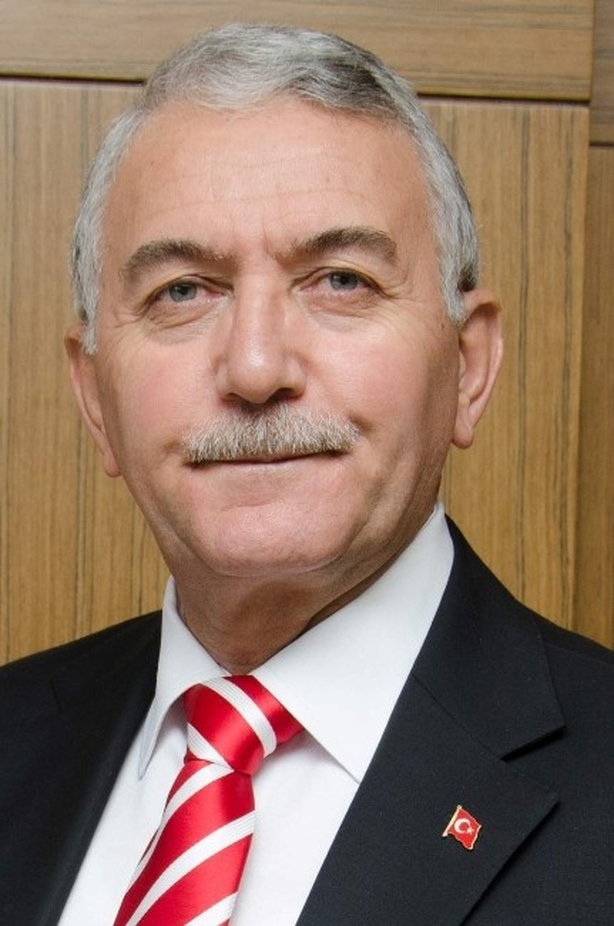 Esogü Rektörü Prof. Dr. Hasan Gönen\'in Yeşilay Haftası Mesajı