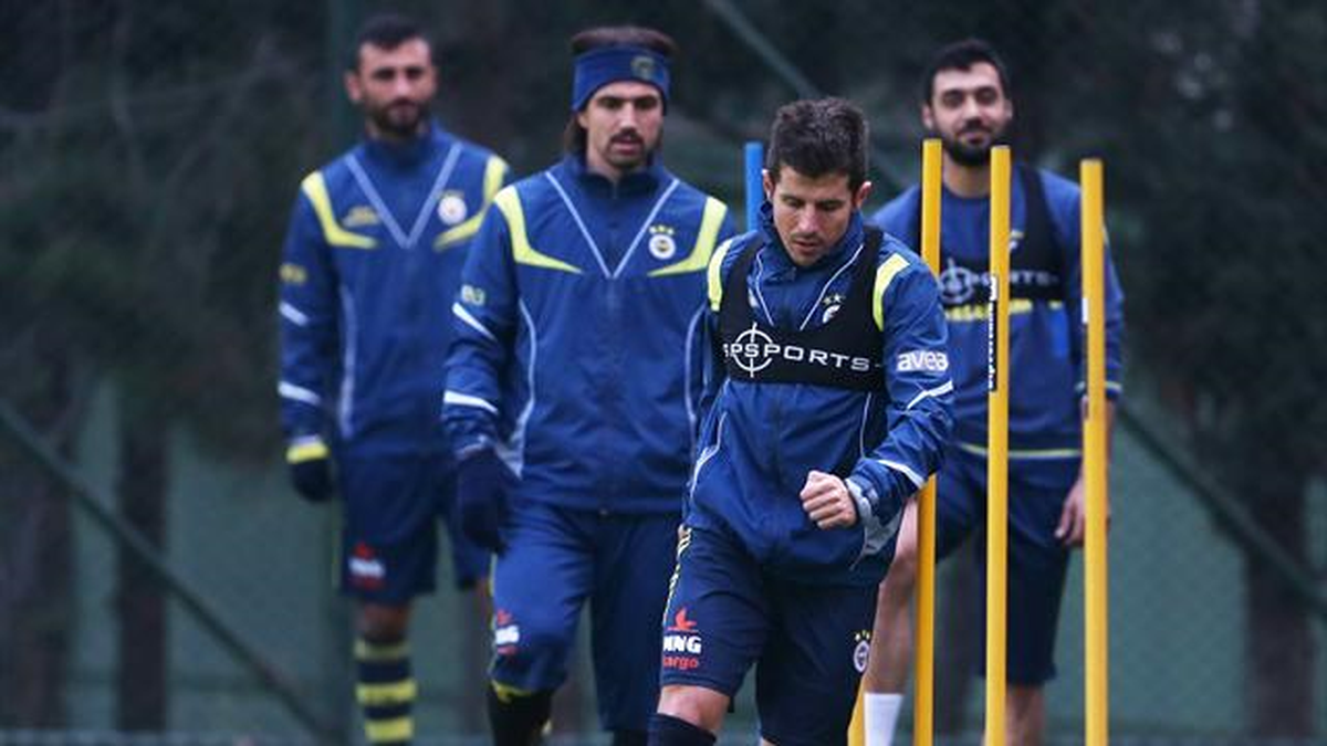 Fenerbahçe Trabzonspor\'a Bileniyor