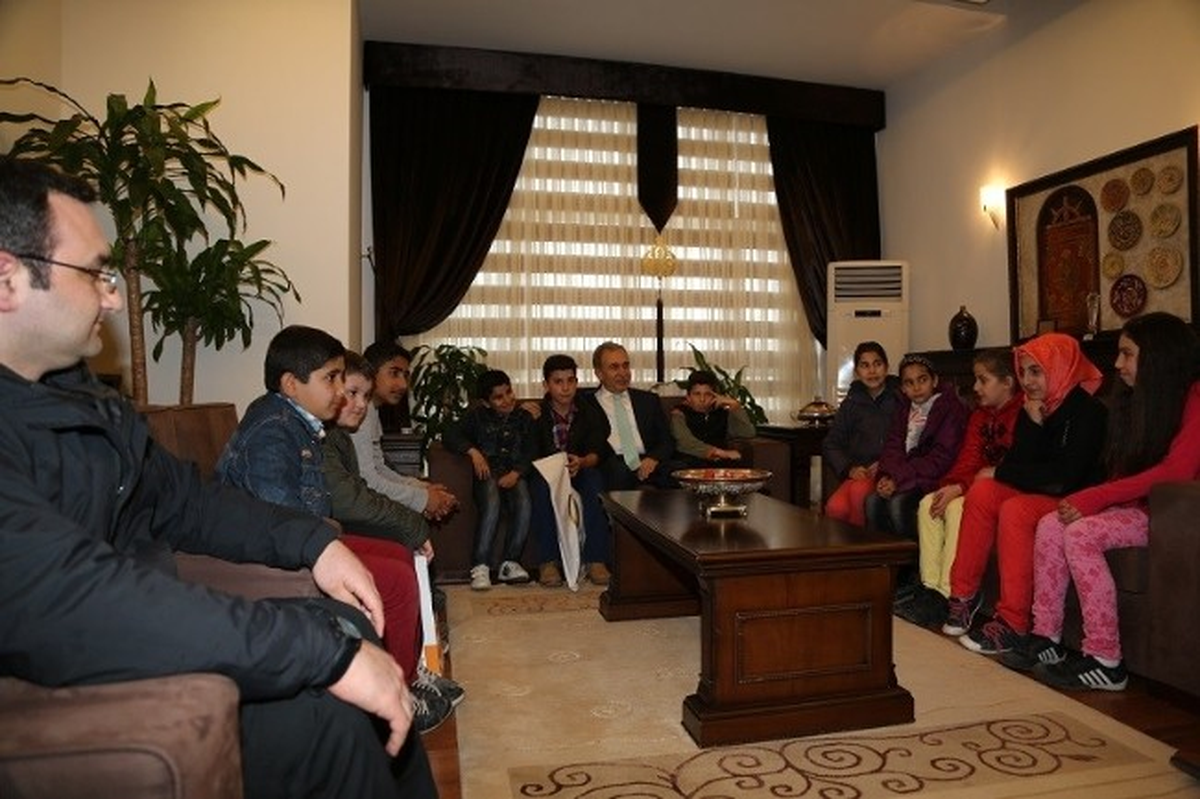 İhh\'li Çocuklardan Vali Büyük\'e Ziyaret