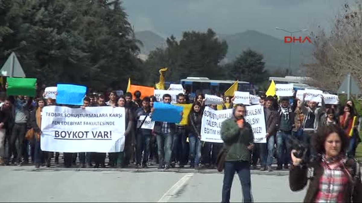 Mersin Üniversitesi\'nde Öğrencilerden Eylem