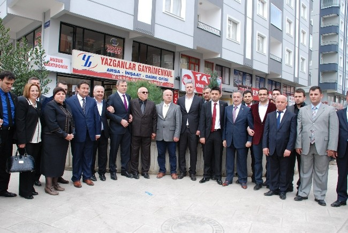 MHP Adayı Çamaş\'ın Esnaf Ziyareti