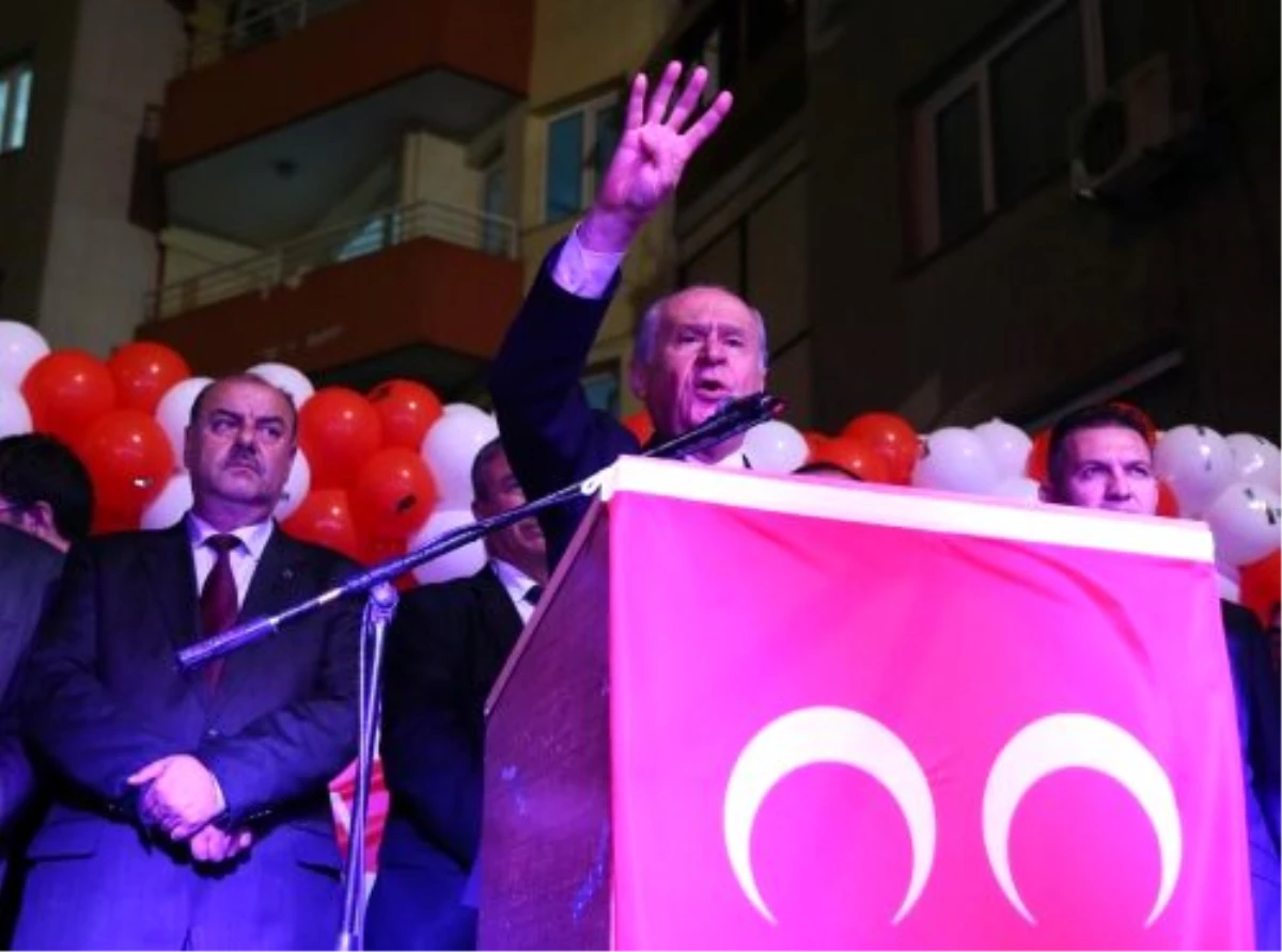 MHP Genel Başkanı Bahçeli İzmir\'de