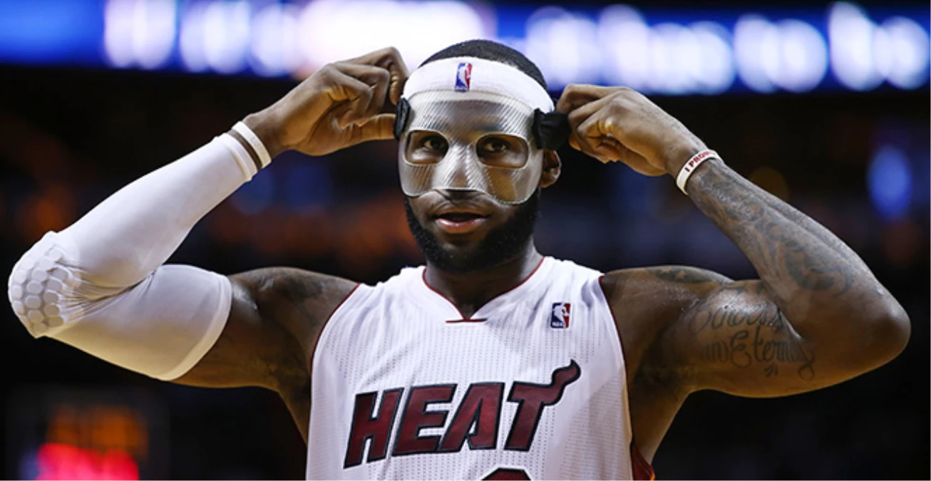 Miami Heatli Basketbolcu LeBron James 61 Sayı Attı