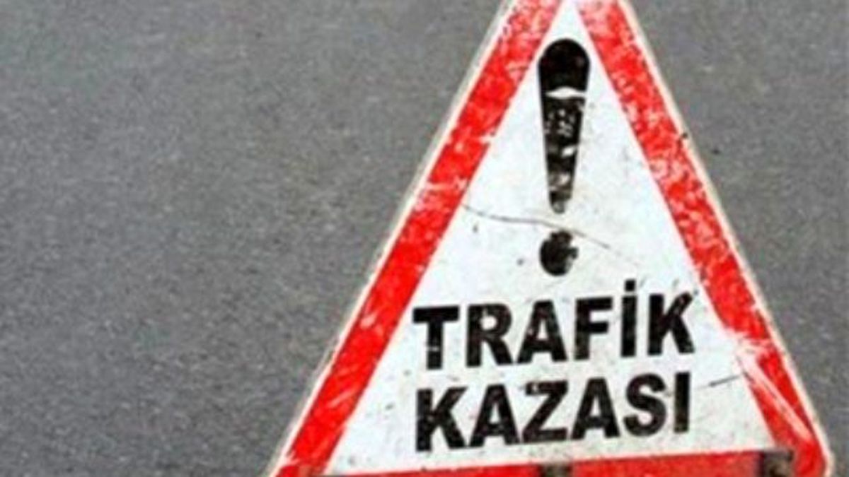 Oyuncak Yüklü Tır Devrildi: 1 Yaralı