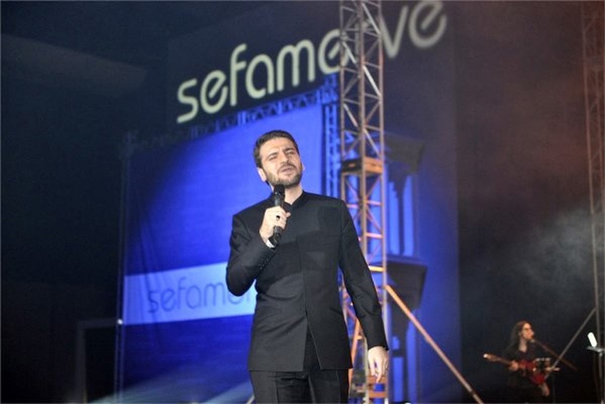 Sami Yusuf İstanbullu Hayranlarıyla Buluştu