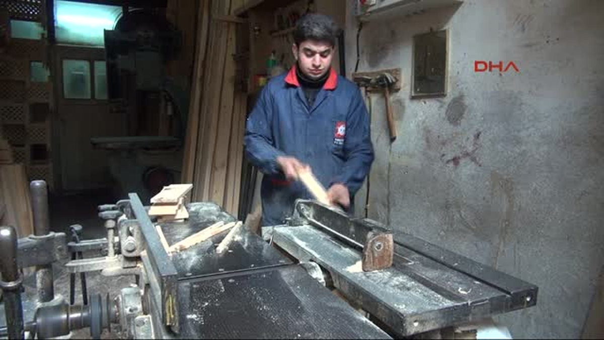 Şanlıurfalı Aileler Tahta Beşik Tercih Ediyor