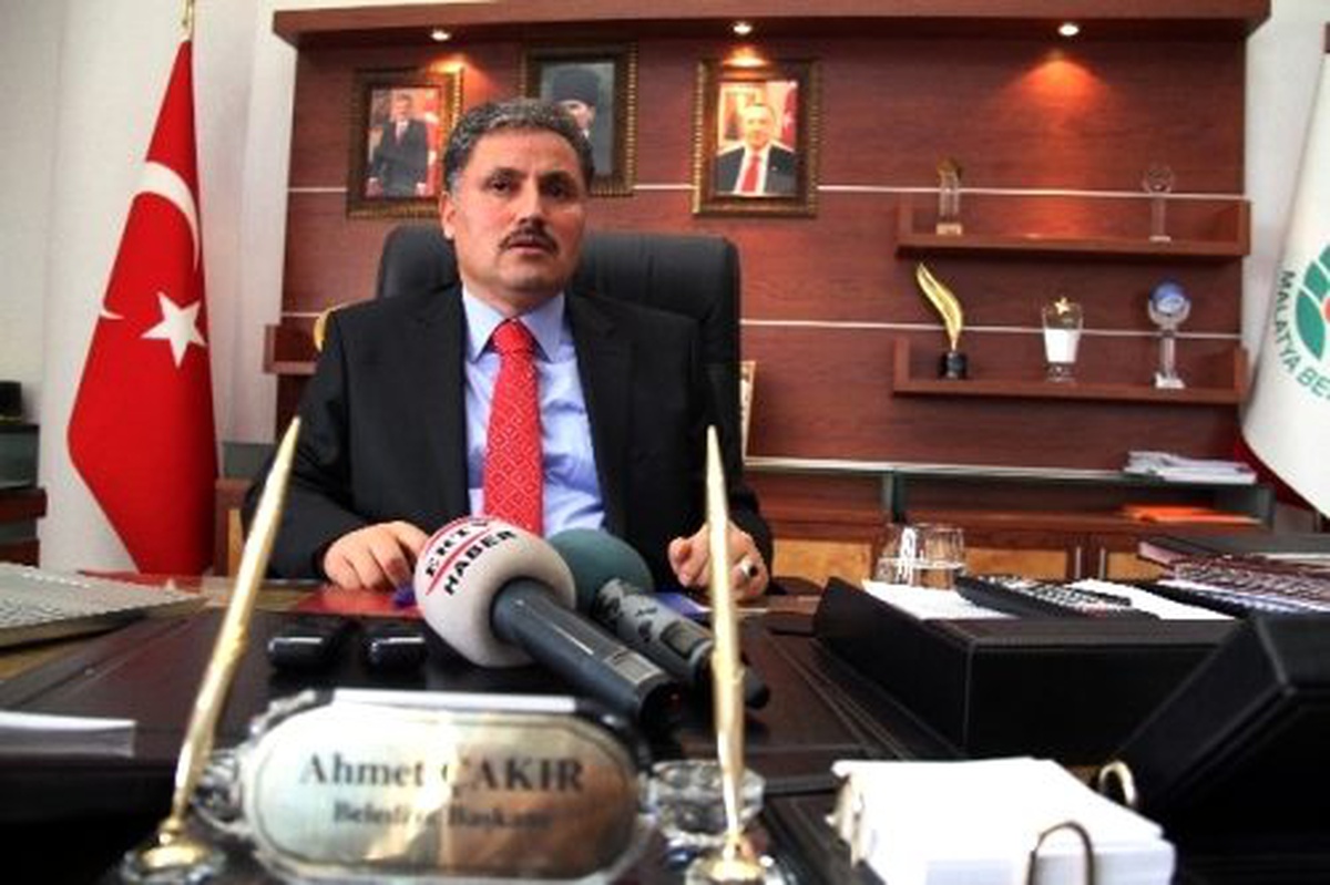 Malatya Belediye Başkanı Ahmet Çakır: "Milli İradeye Sahip Çıkalım"