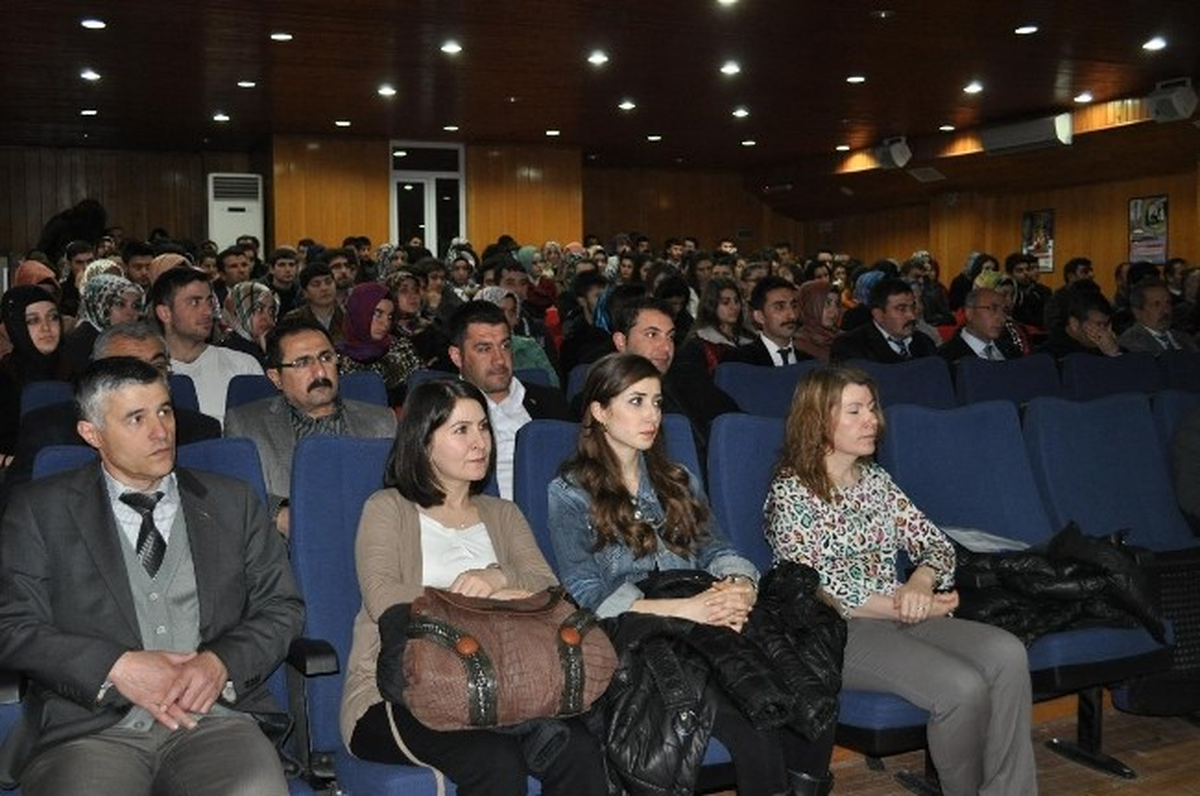 Sungurlu Myo\'da Dünya Kadınlar Günü Paneli