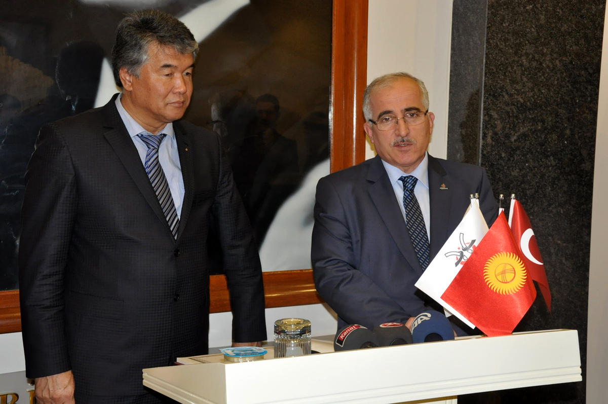 "Eskişehir, Türk Dünyasının Medeniyet Şehridir"