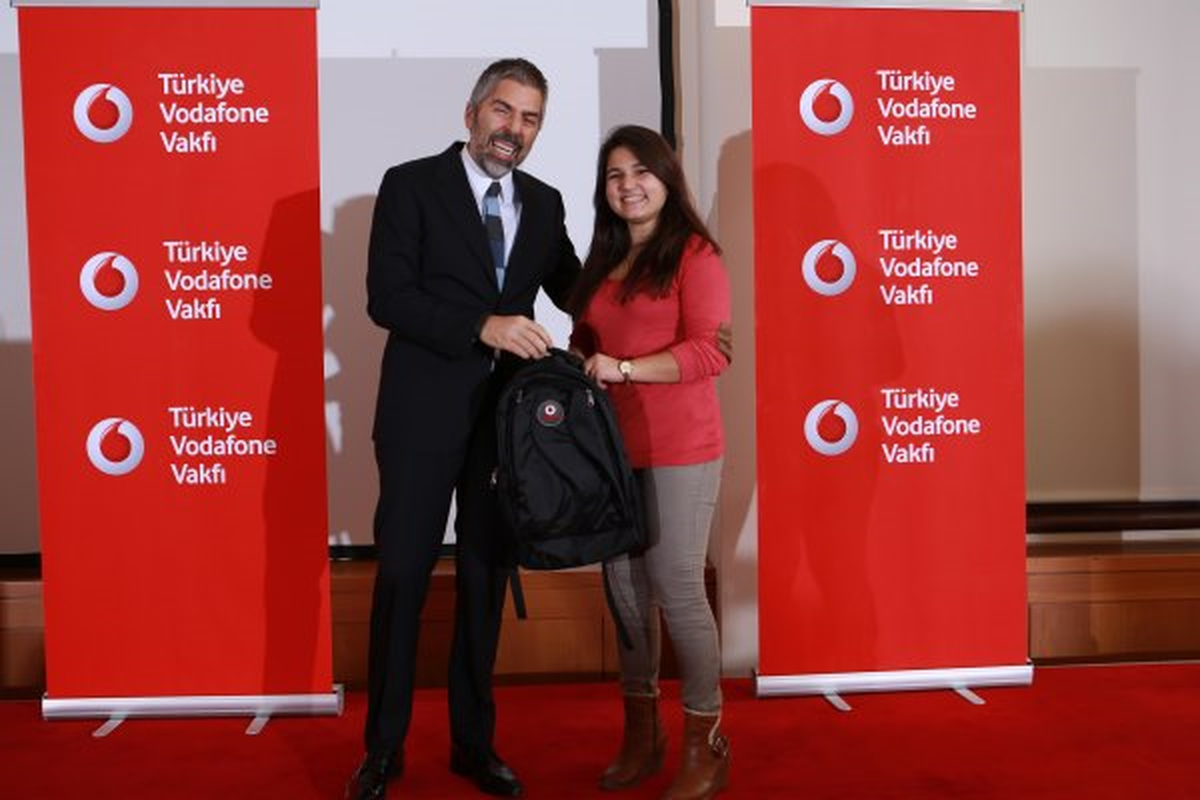 Türkiye Vodafone Vakfı\'ndan Eğitimde Fırsat Eşitliğine Teknoloji Desteği