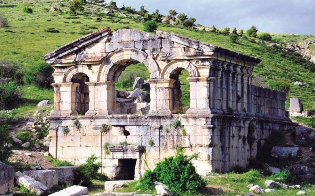 Vali Coş: "Adana\'nın Kültürel Mirasını Geleceğe Taşımaya Kararlıyız"