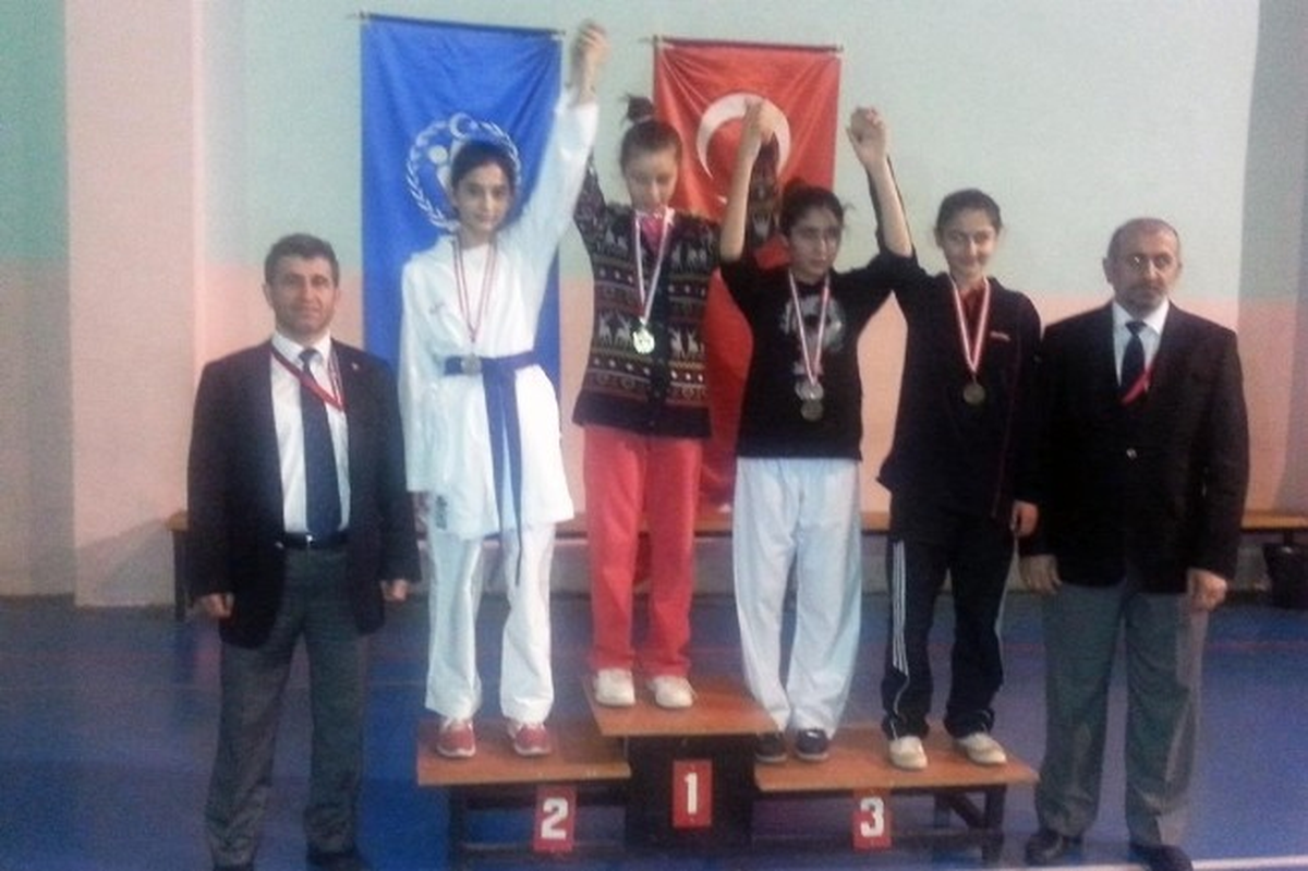 Yenişehir Belediyesi Karate Kursu Öğrencilerinden Bir Başarı Daha