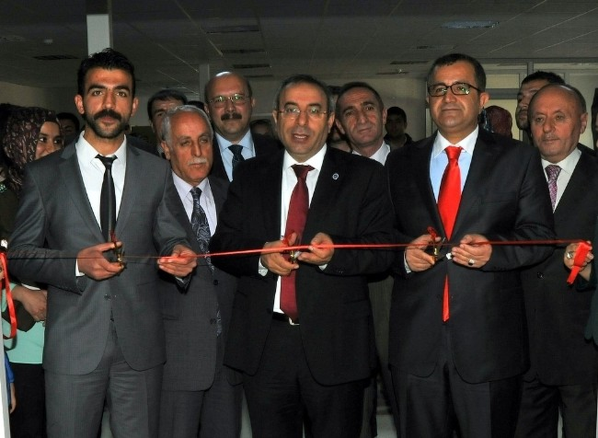 YYÜ Öğrenci Konseyi Yeni Hizmet Odası Törenle Açıldı