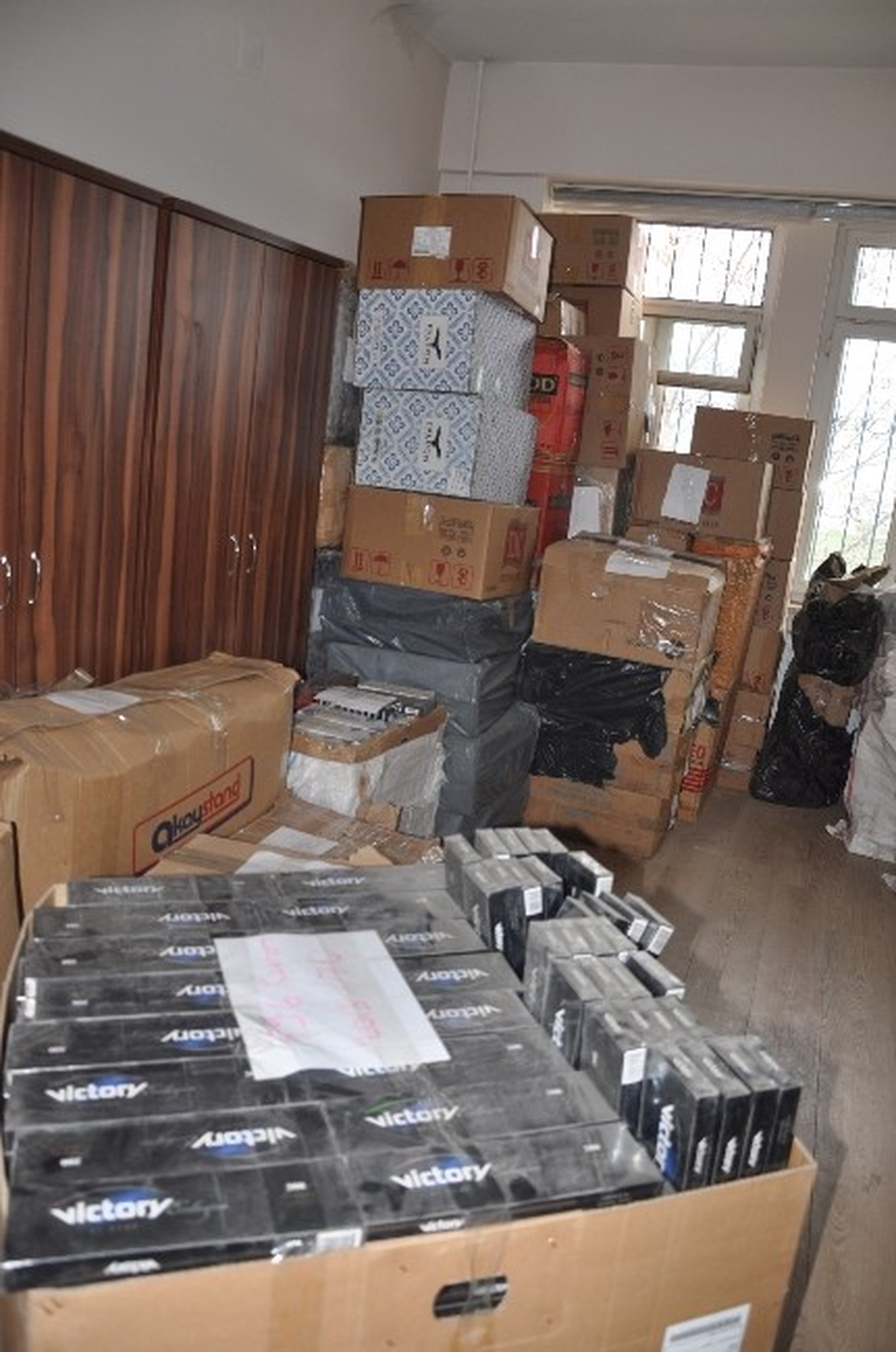 200 Bin Paket Kaçak Sigara Çimento Fabrikasında Yakılarak İmha Edildi