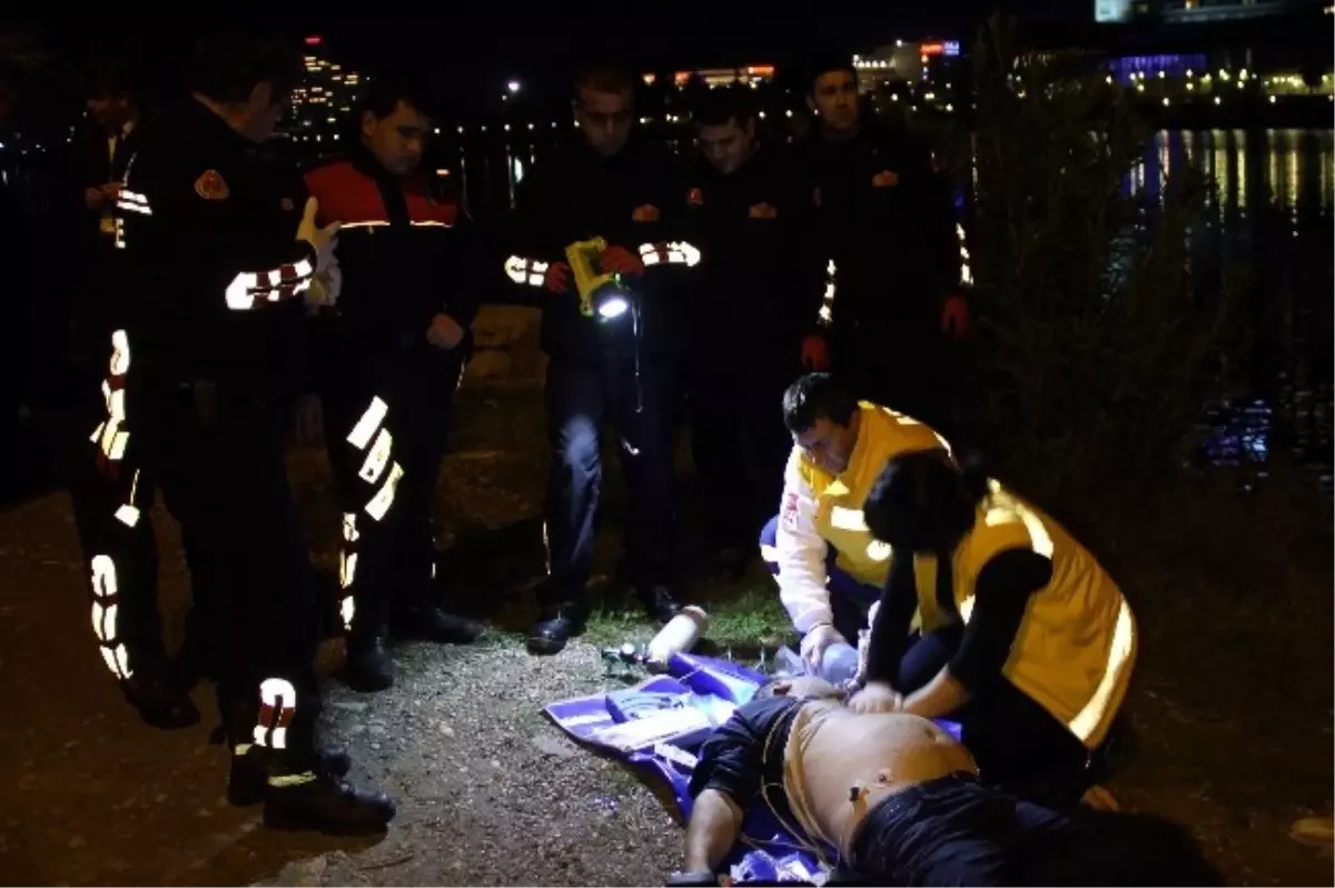 Ağlayarak Arkadaşını Arayıp İntihar Etti