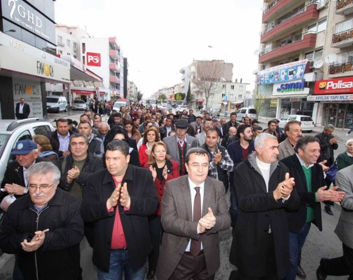 Aksaraylılar Baturun Yanında