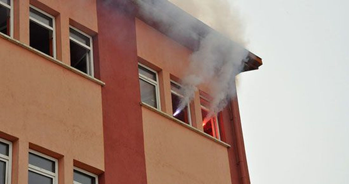 Anadolu Lisesinden Tam Teşekküllü Tatbikat
