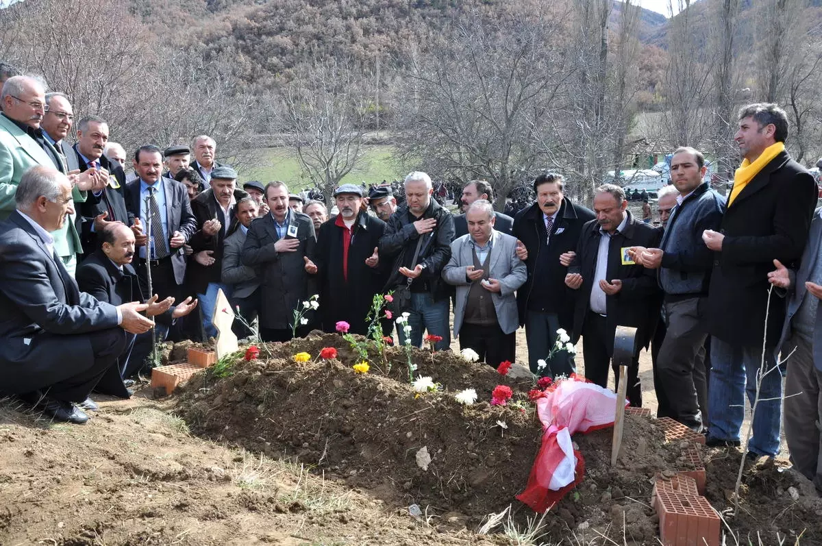 Aşık Özlemi Son Yolculuğuna Uğurlandı