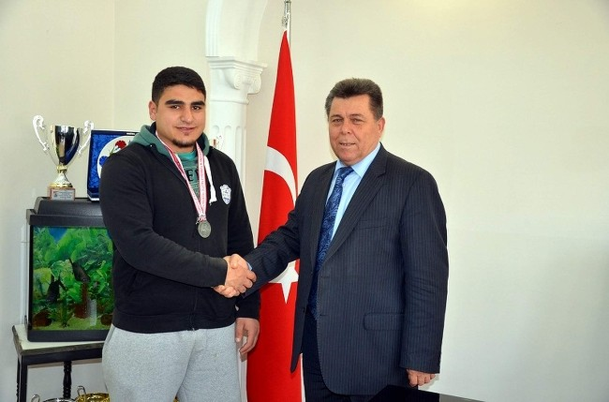 Atletizm Çekiç Atmada Aydınlı Yunus Türkiye 2.\'si Oldu