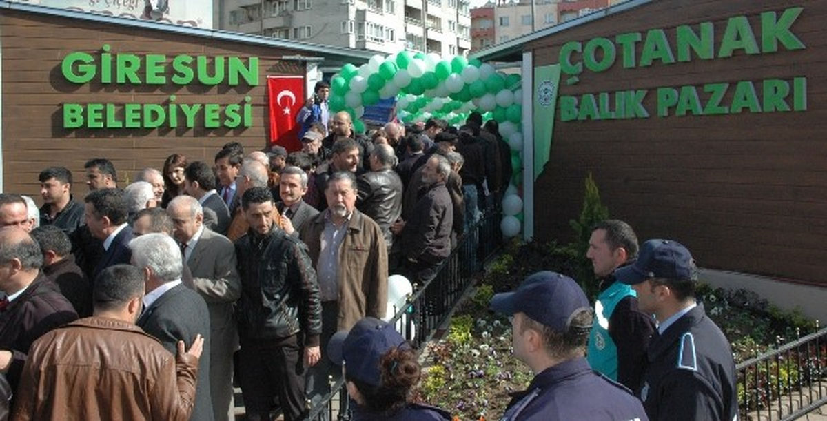 Giresun\'da Çotanak Balıkçı Pazarı Törenle Hizmete Girdi