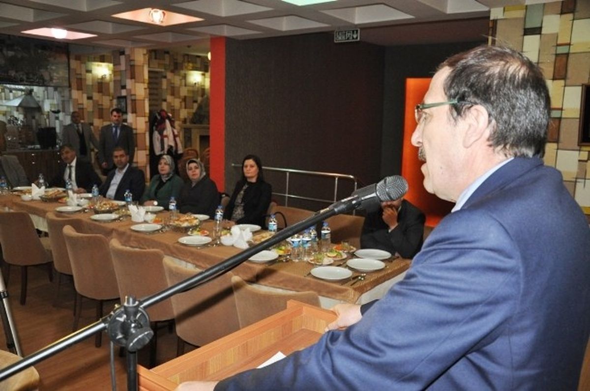 Belediye Başkanı Bulutlar, Meclis Üyelerine Teşekkür Yemeği Verdi…